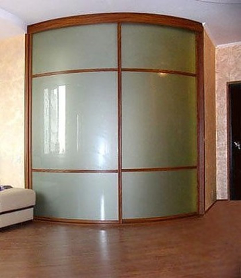 Встроенный шкаф купе радиусный в классическом стиле Нижний Тагил