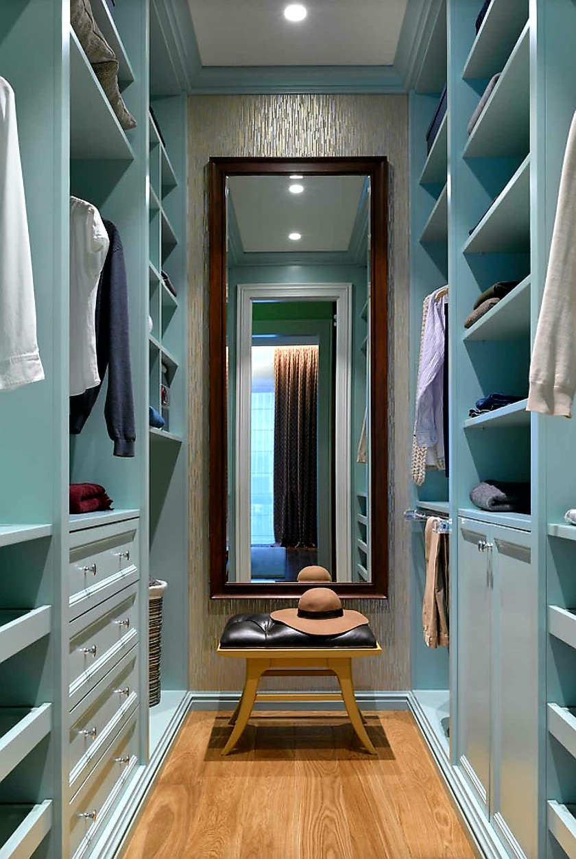 Параллельная гардеробная комната с большим зеркалом Нижний Тагил